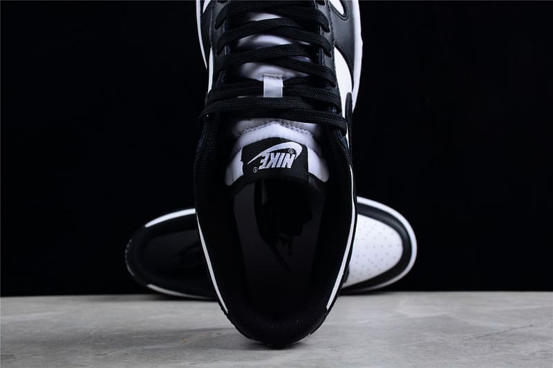 Nike Dunk SB Low Retro White Black