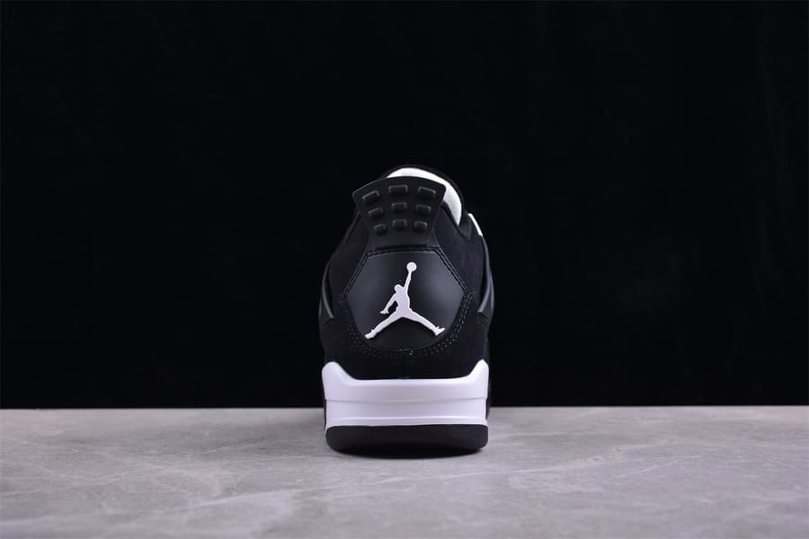 Air Jordan 4 White Thunder