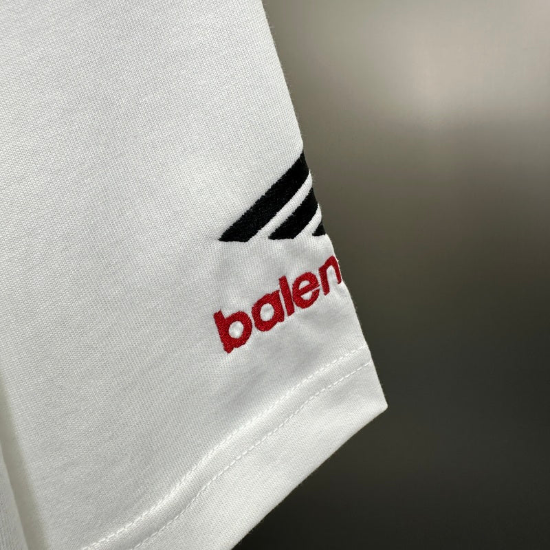 Camiseta Balenciaga Logo Embroidered Branca