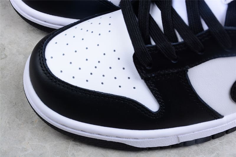 Nike Dunk SB Low Retro White Black