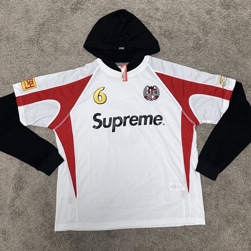 Conjunto Supreme Hooded Soccer Branco