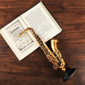 Ornamento Decorativo Instrumentos Dourados Violino e Saxofone