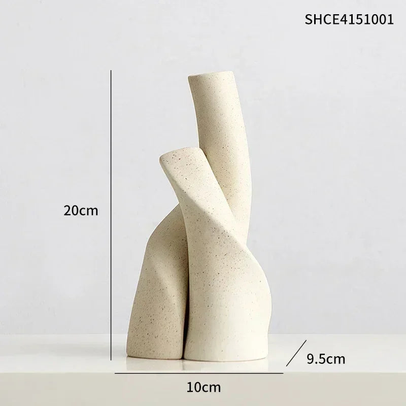 Vaso Decorativo Irregular em Cerâmica Fosca Feito à Mão